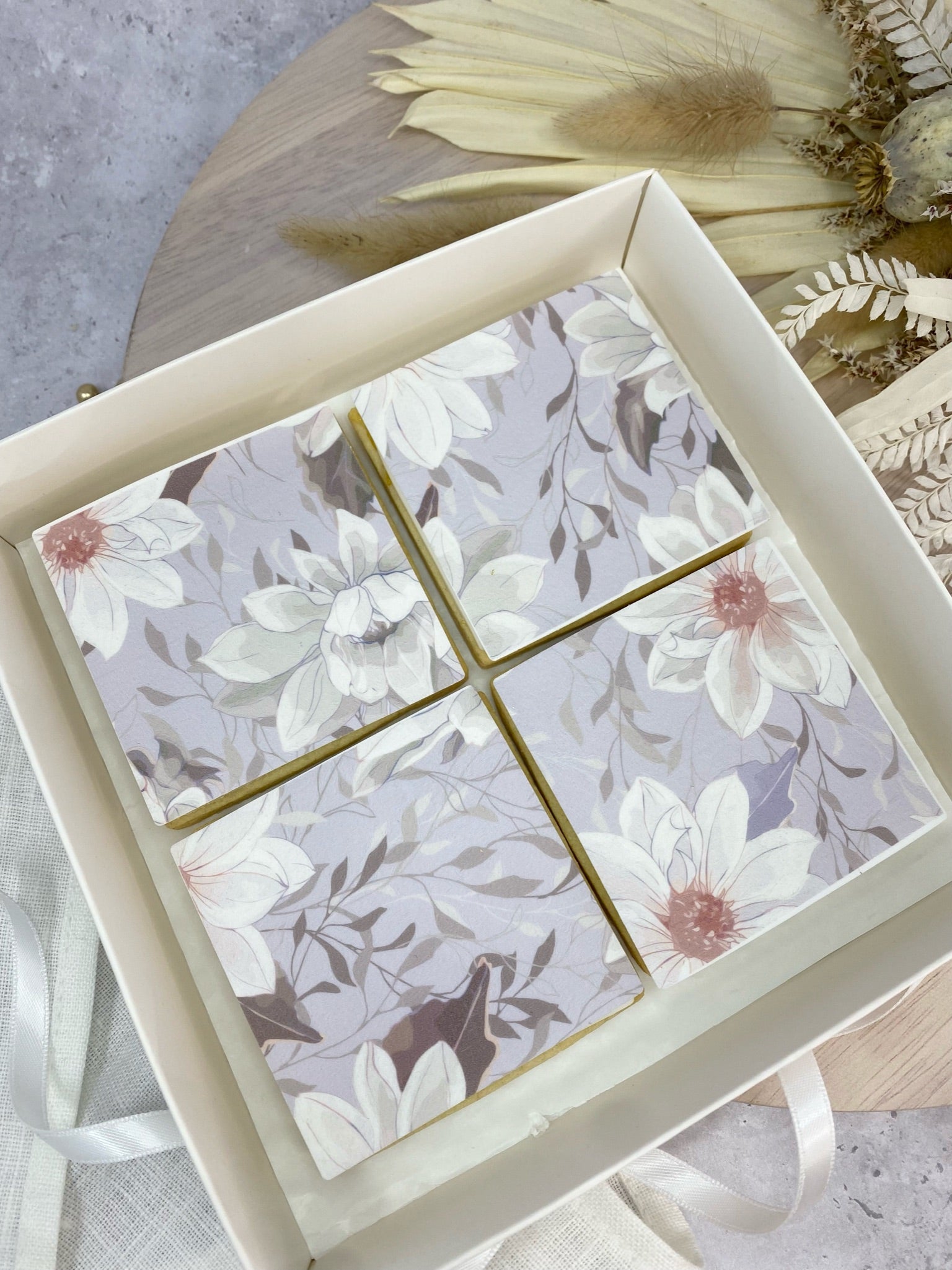 Lilac Floral Print Tile Print